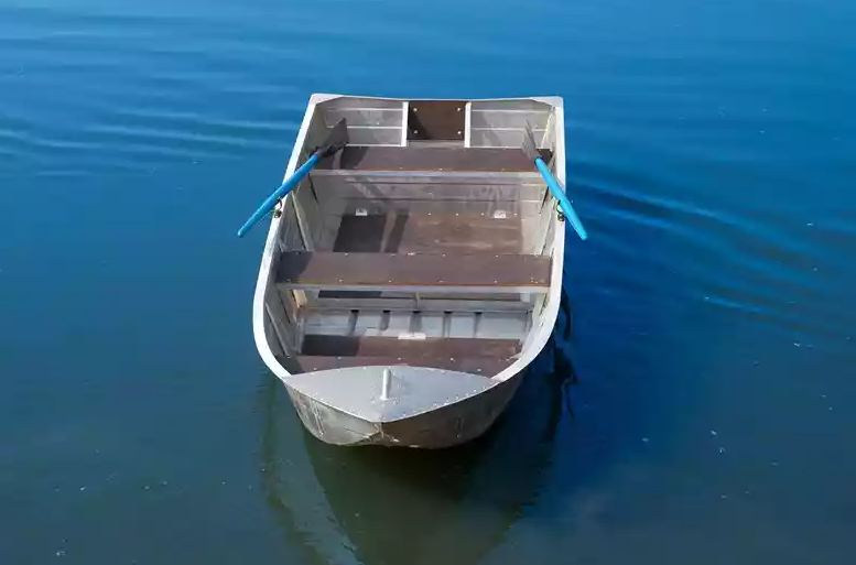 Алюминиевая лодка Вятка-Профи 32 в Воронеже