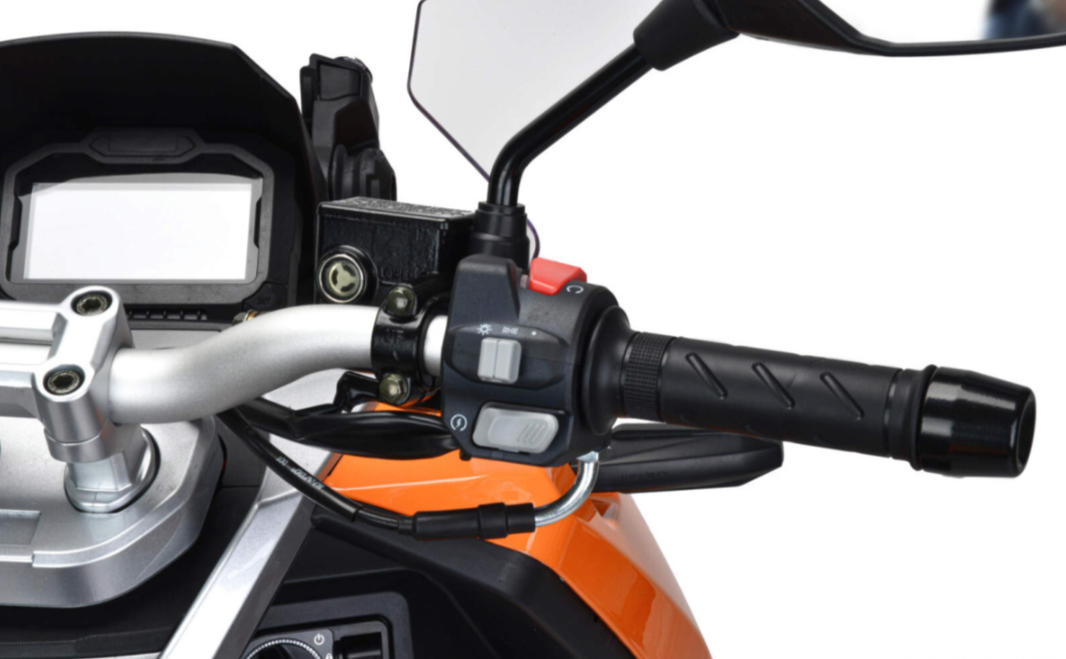 Скутер MOTOLAND (МОТОЛЕНД) T-MAX 150 в Воронеже