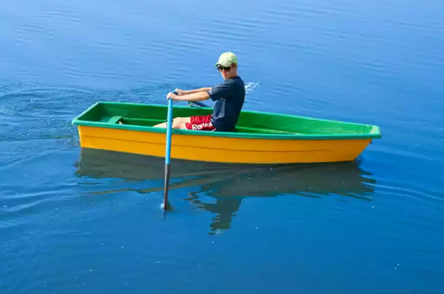 Стеклопластиковая лодка Малютка в Воронеже