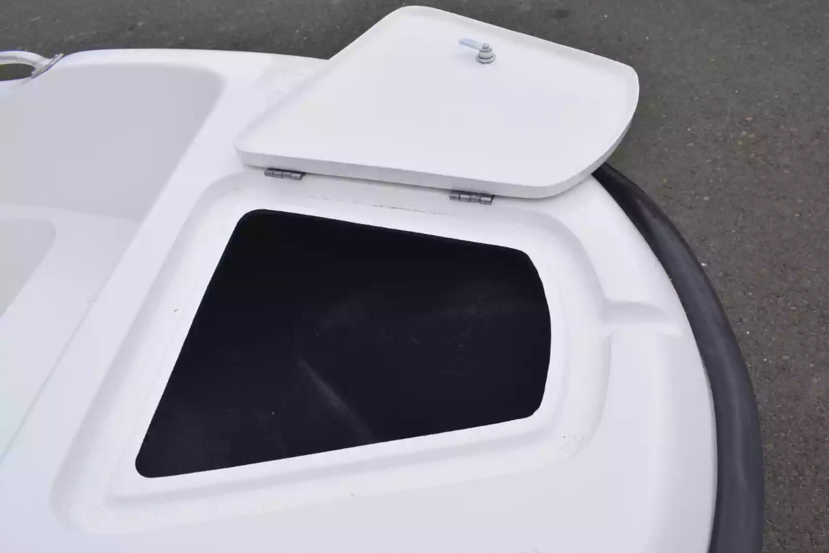 Стеклопластиковая лодка Пингвин New (тримаран) в Воронеже