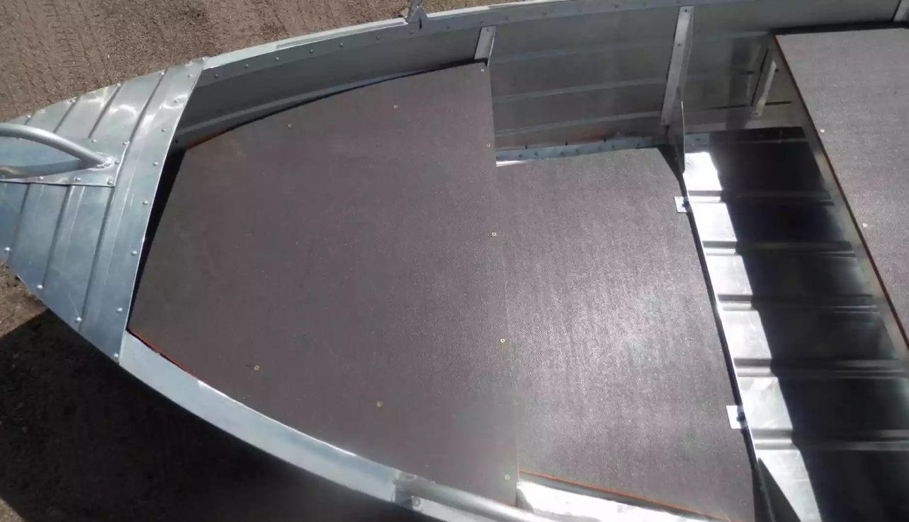 Алюминиевая лодка Вятка-Профи 32 в Воронеже