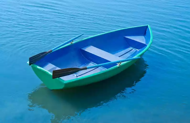 Стеклопластиковая лодка Дельфин в Воронеже