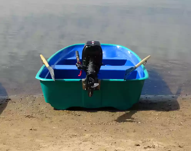 Стеклопластиковая лодка Старт (тримаран) в Воронеже