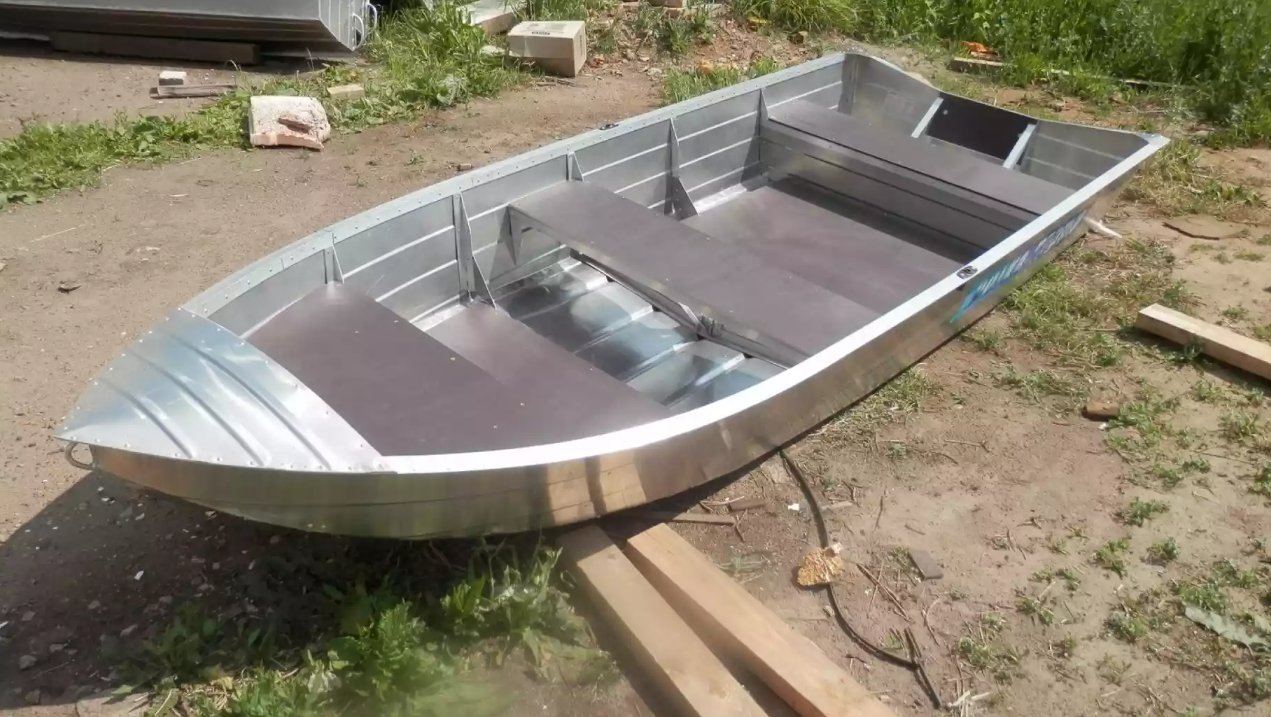 Алюминиевая лодка Вятка-Профи 32 в Воронеже