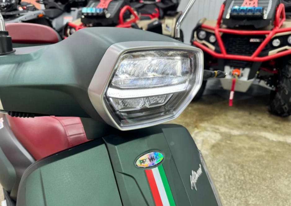 Скутер PROMAX Miami 240 (49) в Воронеже