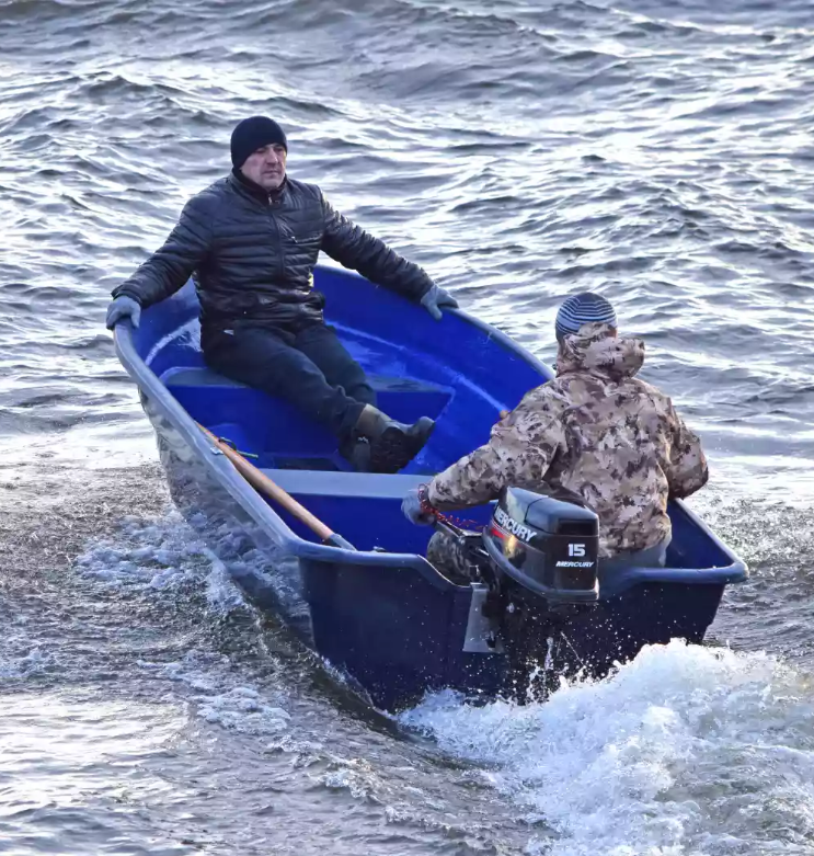 Стеклопластиковая лодка Neman-340 (тримаран) в Воронеже