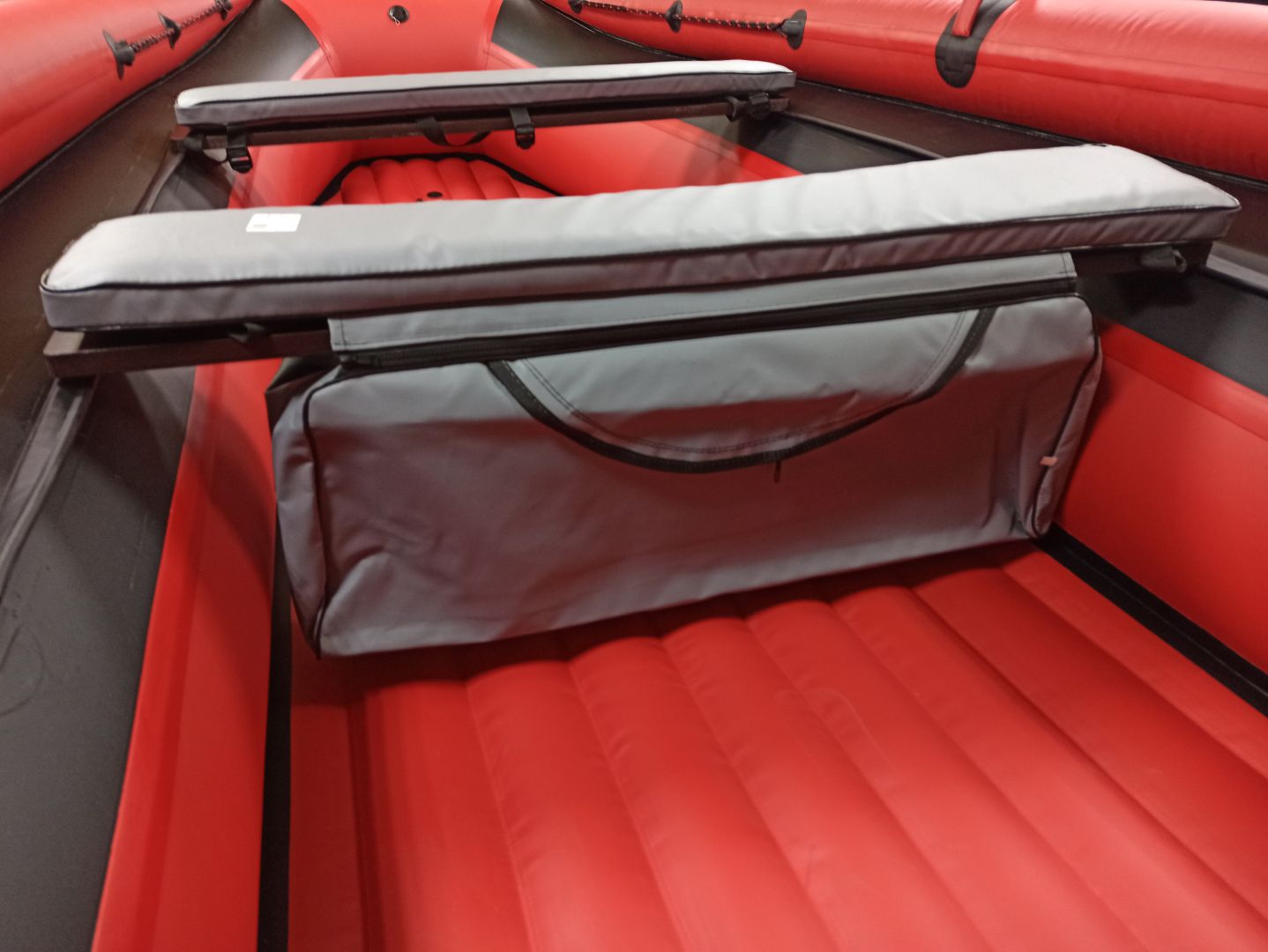 КОМПЛЕКТ МЯГКИХ НАКЛАДОК С СУМКОЙ ДЛЯ ЛОДОК 110Х20 СЕРЫЙ в Воронеже