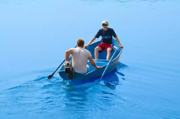 Стеклопластиковая лодка Омуль в Воронеже