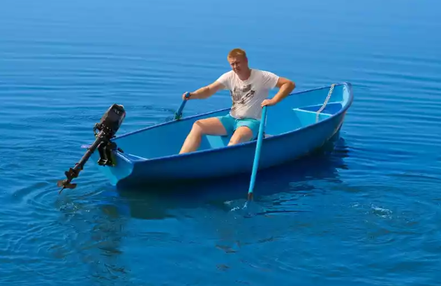 Стеклопластиковая лодка Омуль в Воронеже