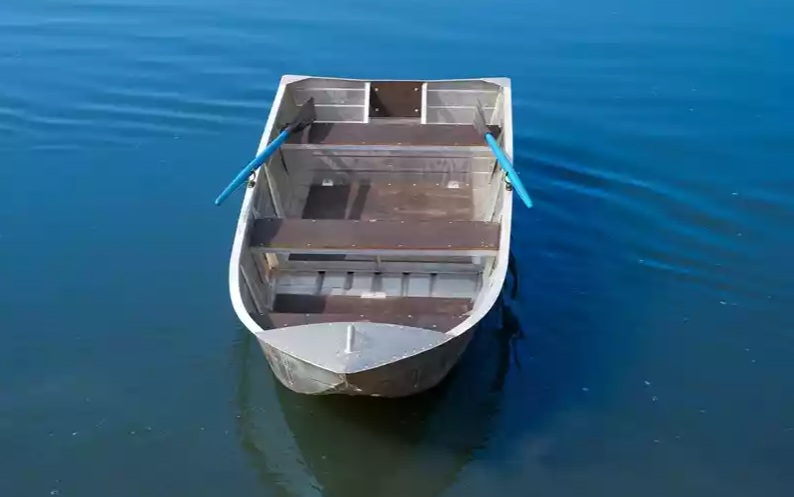 Алюминиевая лодка Вятка-Профи 37 в Воронеже