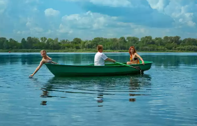 Стеклопластиковая Лодка Голавль в Воронеже