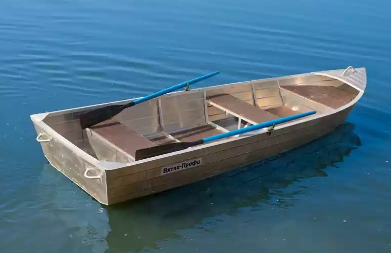 Алюминиевая лодка Вятка-Профи 32 в Воронеже