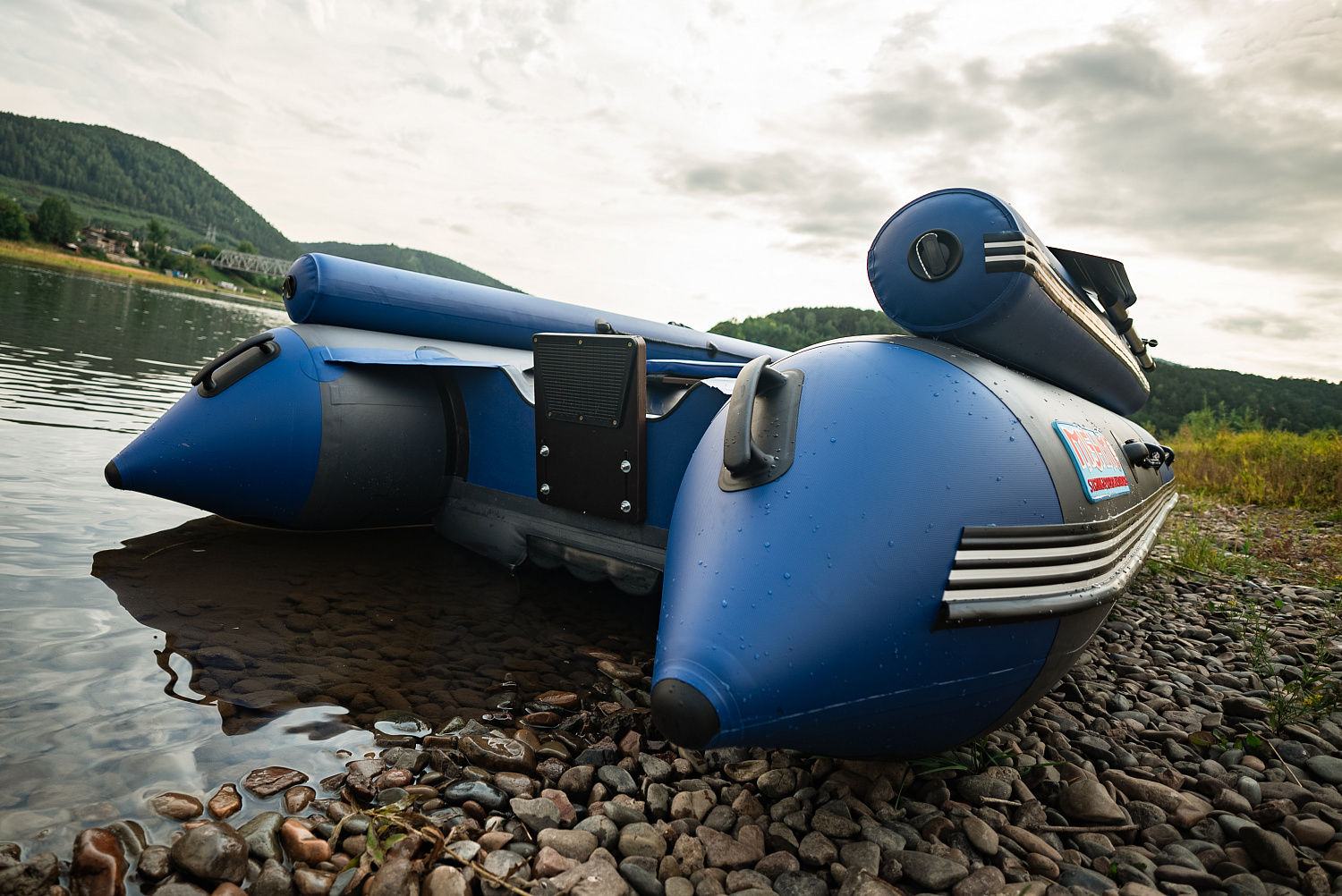 Лодка MISHIMO RIVER FJET PRO 410  под водомет в Воронеже