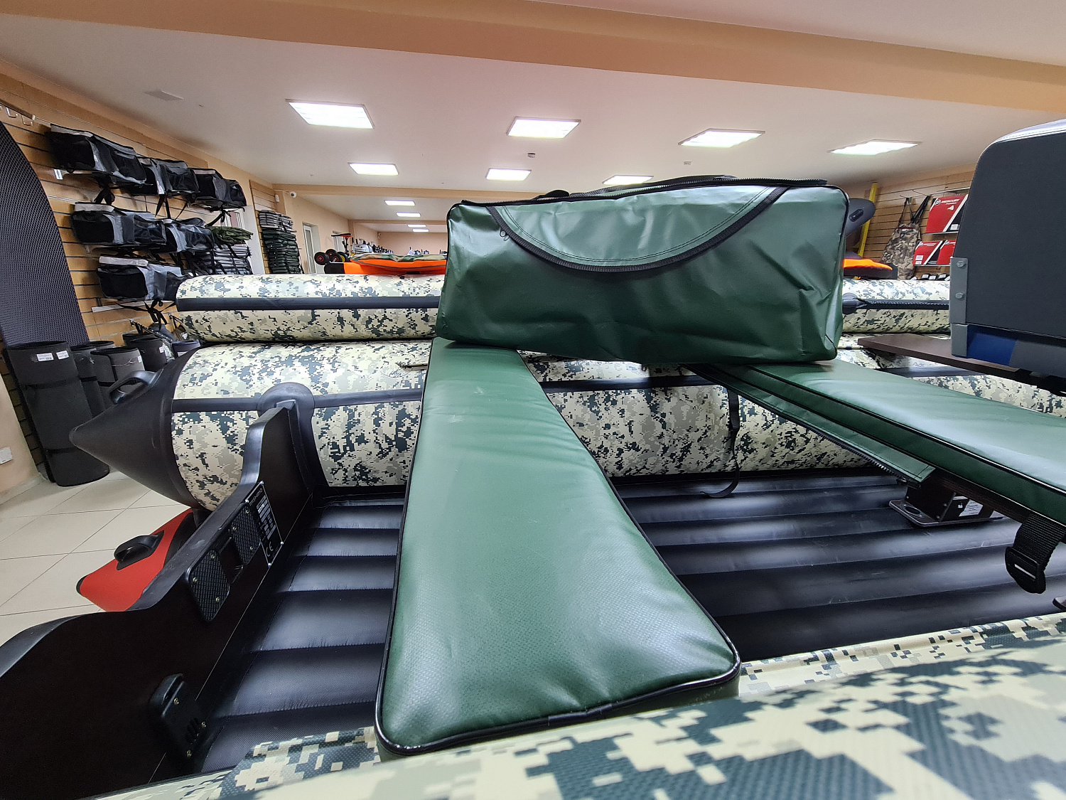 КОМПЛЕКТ МЯГКИХ НАКЛАДОК С СУМКОЙ ДЛЯ ЛОДОК 110Х20 ЗЕЛЕНЫЙ в Воронеже