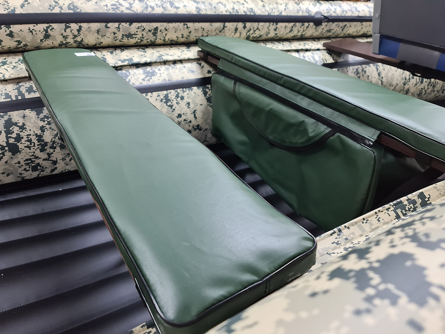 КОМПЛЕКТ МЯГКИХ НАКЛАДОК С СУМКОЙ ДЛЯ ЛОДОК 110Х20 ЗЕЛЕНЫЙ в Воронеже